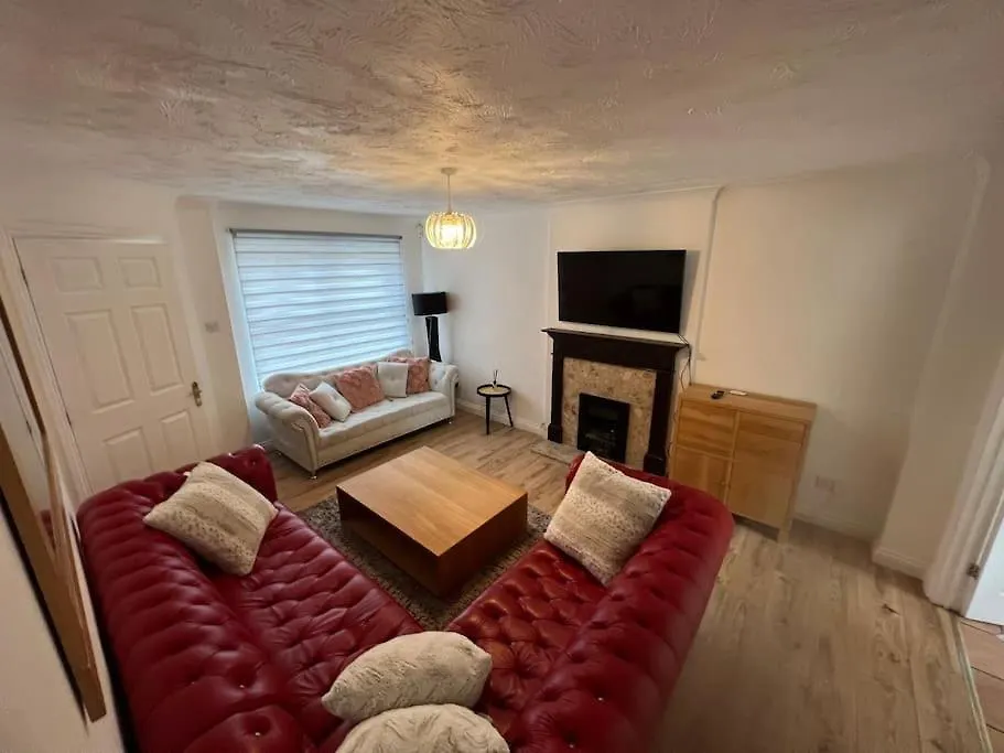 Beautiful 4 Bedroom Home 3 Bathrooms, Excellent Location, Family, Group, Corporate, Contractor Thamesmead  Verenigd Koninkrijk